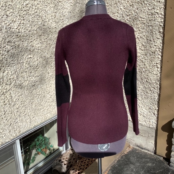 CALVIN KLEIN JEANS WINE AND BLACK CREW NECK SWEATER - Picture 2 of 7